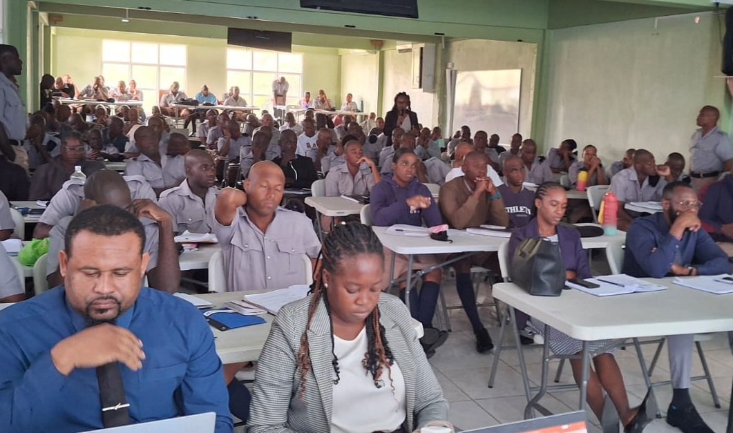 SVG police recruits receive financial investigation training