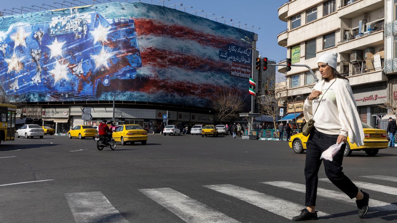 U.S. asks American citizens to ‘leave Iran now’