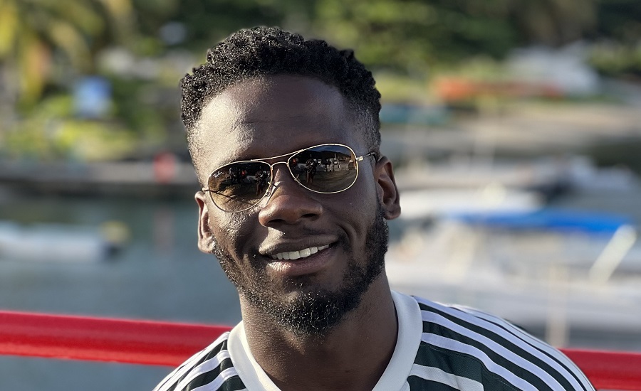 Loyalty to a criminal friend versus loyalty to my country’s laws