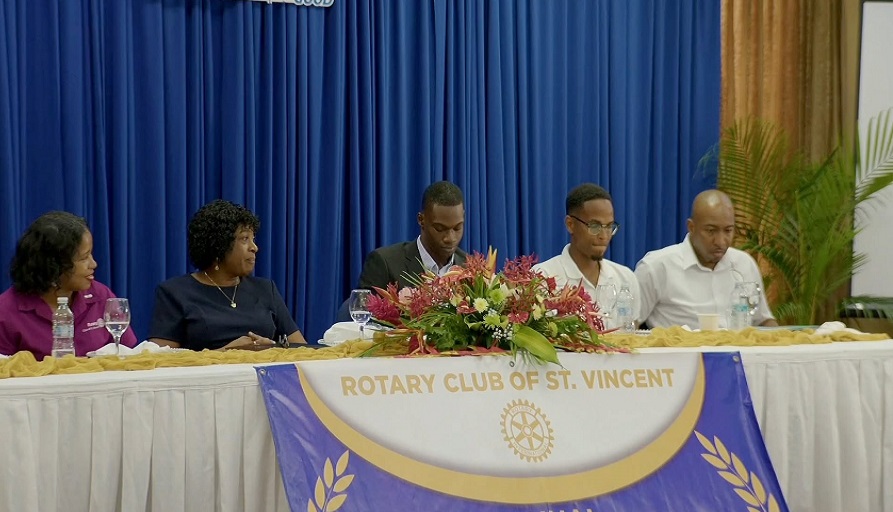 Rotary club encourages students to pursue excellence