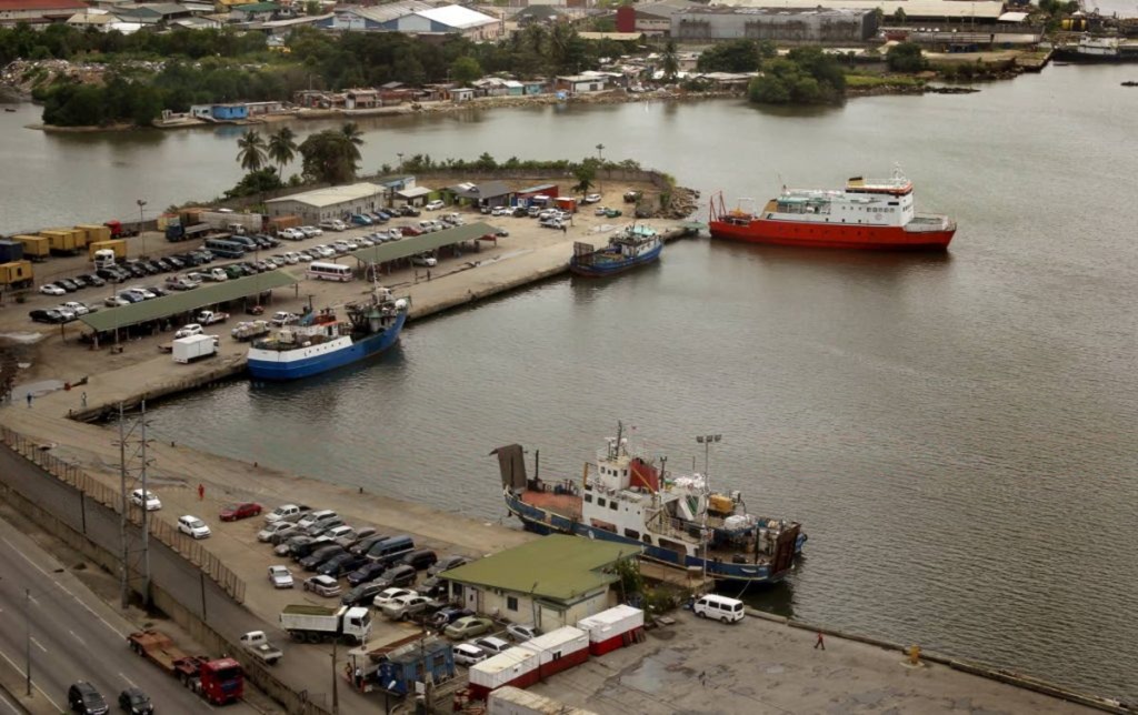 Vincy traders face more banking challenges